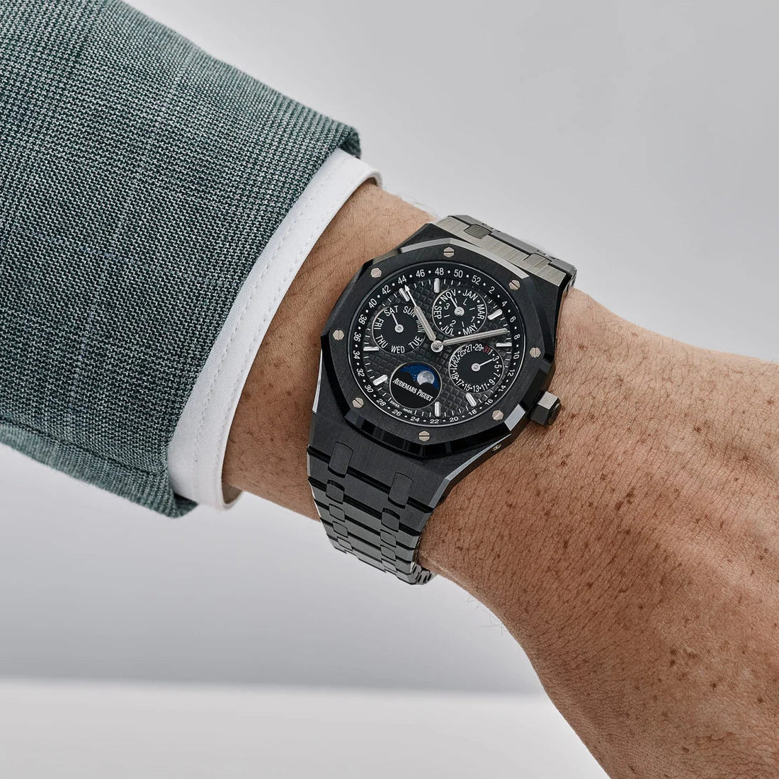 Royal Oak Perpetual Calendar 26579CE Luxury